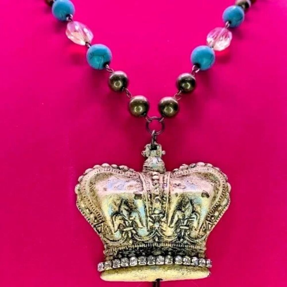 Vintage Bronze Crown Pendant Necklace Faux Turquoise Dangle Whimsigoth Royalcore - Picture 4 of 10